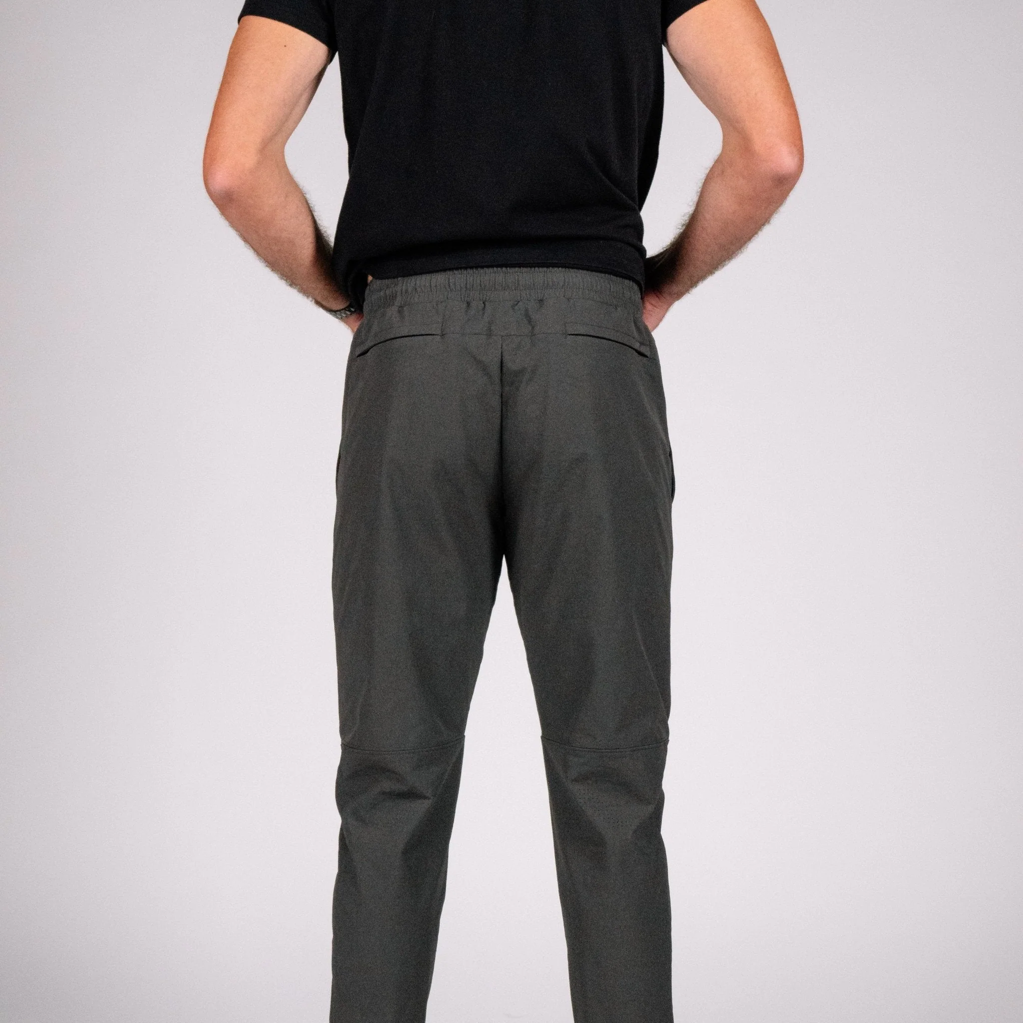 Carrier Traveler Joggers - Image 38